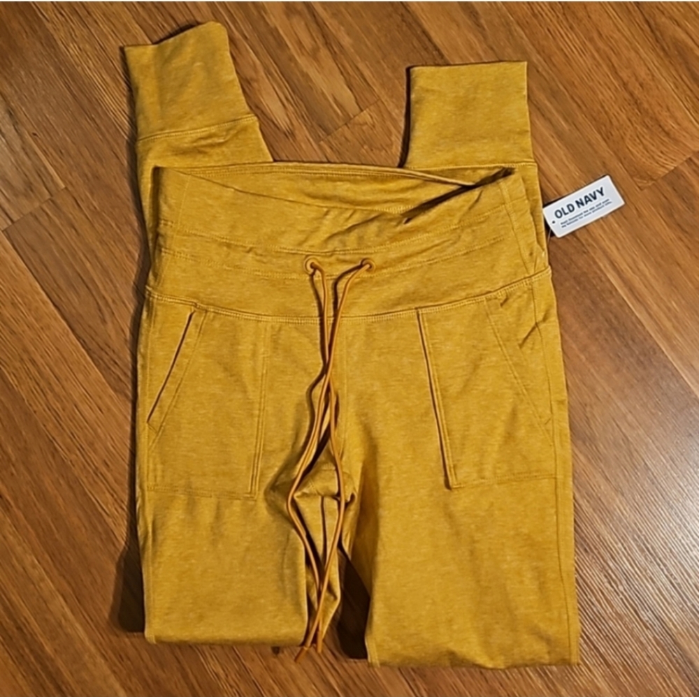 NWT Old Navy Cozecore Leggings XS